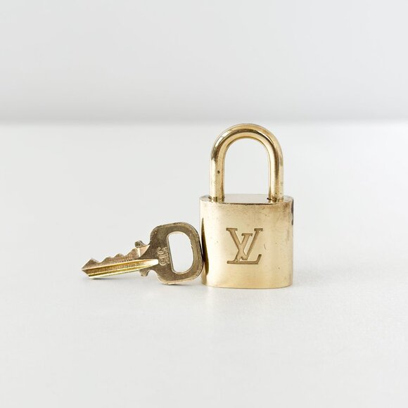 Louis Vuitton Padlock 315 - Picture 1 of 6
